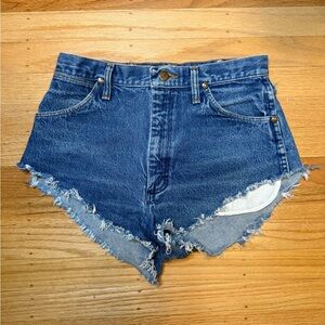 Vintage 80s Wrangler Cut Off Jean Shorts Made In USA Short Shorts 29" Waist